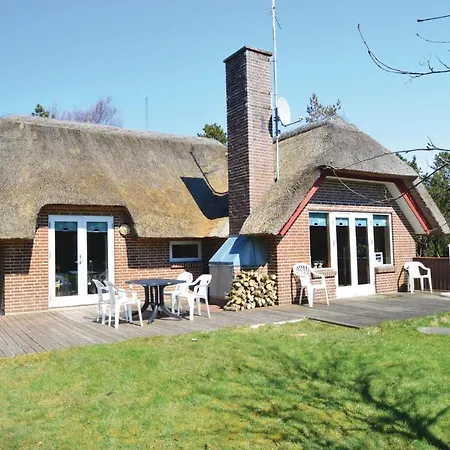 3 Bedroom Stunning In *