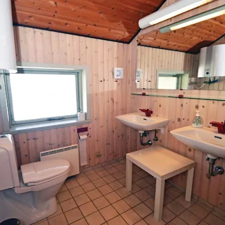 3 Bedroom Stunning In *